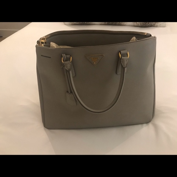 Handbag - Picture 4 of 4